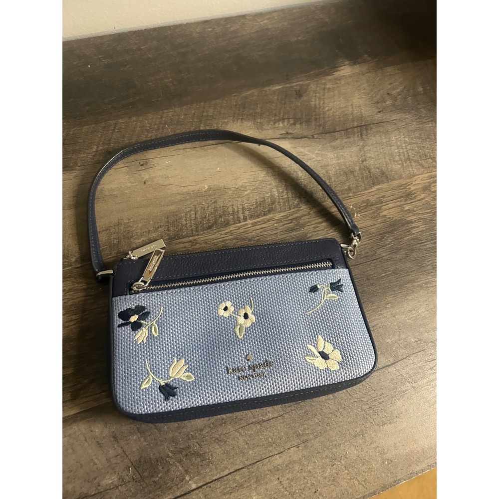 Kate Spade New York Leila Convertible Wristlet Blue Floral Straw Leather Bag - Picture 3 of 9